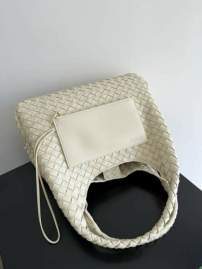 Picture of Bottega Veneta Handbags _SKUfw209121410fw
